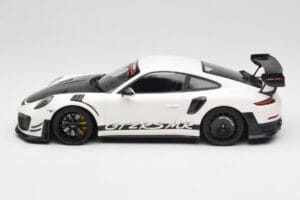 Porsche 911 991.2 GT2 RS Manthey Racing Бял Minichamps 1:18 MR-911-GT3RS-1802-W Метал — снимка 3 от 6