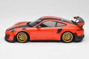 Porsche 911 991.2 GT2 RS Оранжев Weissach Package Златни Джанти Minichamps 1:18 155068305 Метал — снимка 3 от 6