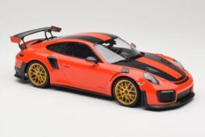 Porsche 911 991.2 GT2 RS Оранжев Weissach Package Златни Джанти Minichamps 1:18 155068305 Метал — снимка 4 от 6