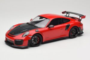 Porsche 911 GT2 RS 991.2 Червен Черни Джанти Minichamps 1:18 155968307 Метал