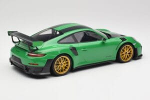Porsche 911 991.2 GT2 RS Weissach Package British Racing Зелен & Златни Джанти Minichamps 1:18 153068318 Метал — снимка 2 от 6