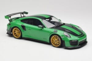 Porsche 911 991.2 GT2 RS Weissach Package British Racing Зелен & Златни Джанти Minichamps 1:18 153068318 Метал — снимка 4 от 6
