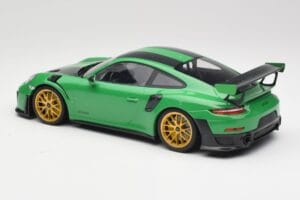 Porsche 911 991.2 GT2 RS Weissach Package British Racing Зелен & Златни Джанти Minichamps 1:18 153068318 Метал — снимка 5 от 6