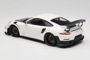 Porsche 911 991.2 GT2 RS Бял Minichamps 1:18 155068301 Метал — снимка 5 от 6