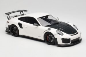 Porsche 911 991.2 GT2 RS Бял Minichamps 1:18 155068301 Метал — снимка 4 от 6