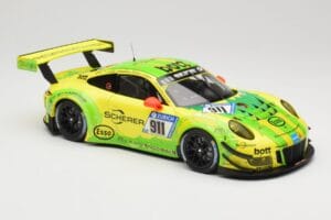 Porsche 911 991.2 GT3 R #911 Manthey Racing R. Dumas / F. Makowiecki 24 Hours of Nurburgring 2017 Minichamps 1:18 155176911 М — снимка 4 от 6