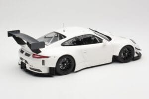 Porsche 911 991.2 GT3 R Бял с Черни Джанти Minichamps 1:18 155186900 Метал — снимка 2 от 6