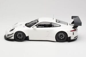 Porsche 911 991.2 GT3 R Бял с Черни Джанти Minichamps 1:18 155186900 Метал — снимка 3 от 6