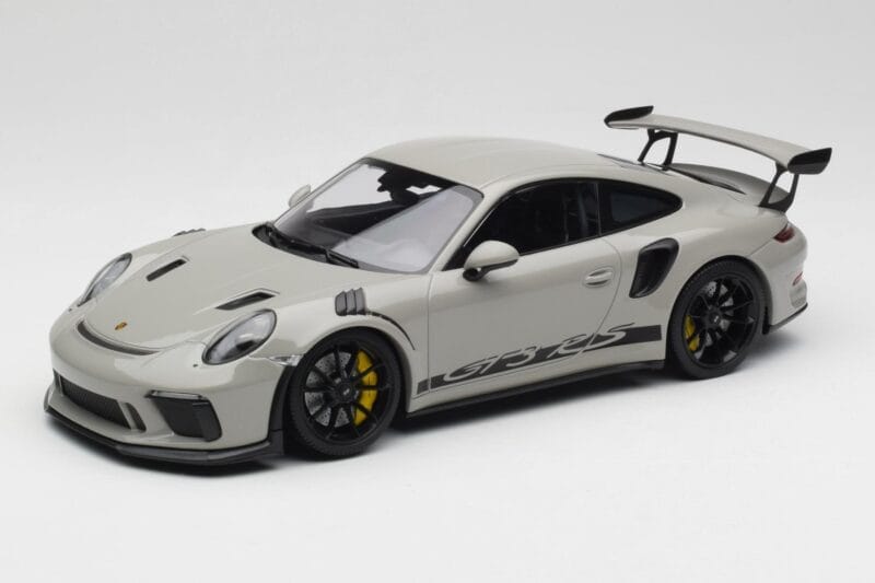 Porsche 911 991.2 GT3 RS Chalk Wording Черни Джанти Minichamps 1:18 153068230 Метал