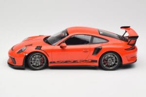 Porsche 911 991.2 GT3 RS Lava Orange & Сребристи Джанти Minichamps 1:18 155068225 Метал — снимка 3 от 6