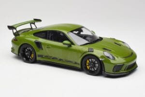 Porsche 911 991.2 GT3 RS Lizard Зелен С Черни Джанти Minichamps 1:18 155068233 Метал — снимка 4 от 6