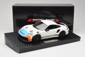 Porsche 911 991.2 GT3 RS Manthey Racing Бял & Синьо & Оранжев Minichamps 1:18 MR-911-GT3RS-1805 Метал — снимка 6 от 6