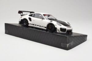 Porsche 911 991.2 GT3 RS Manthey Racing Бял Minichamps 1:18 MR-911-GT3RS-1801 Метал — снимка 4 от 6