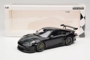 Porsche 911 991.2 GT3 RS Weissach Package Черен Сребристи Магнезиеви Джанти Minichamps 1:18 153068229 Метал — снимка 6 от 6