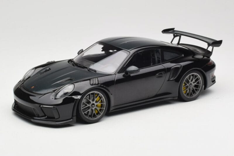 Porsche 911 991.2 GT3 RS Weissach Package Черен Сребристи Магнезиеви Джанти Minichamps 1:18 153068229 Метал