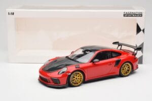 Porsche 911 991.2 GT3 RS Weissach Package Guards Red Златни Магнезиеви Джанти Minichamps 1:18 153068236 Метал — снимка 6 от 6