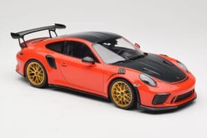Porsche 911 991.2 GT3 RS Weissach Package Lava Orange Златни Магнезиеви Джанти Minichamps 1:18 153068227 Метал — снимка 4 от 6