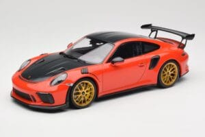 Porsche 911 991.2 GT3 RS Weissach Package Lava Orange Златни Магнезиеви Джанти Minichamps 1:18 153068227 Метал