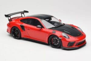 Porsche 911 991.2 GT3 RS Weissach Package Червен с Черни Джанти Minichamps 1:18 155068230 Метал — снимка 4 от 6