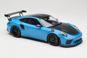 Porsche 911 991.2 GT3 RS Weissach Package Shark Blue Черни Магнезиеви Джанти Minichamps 1:18 153068224 Метал — снимка 4 от 6