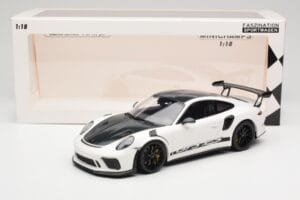 Porsche 911 991.2 GT3 RS Weissach Package Бял Wording Черни Магнезиеви Джанти Minichamps 1:18 153068225 Метал — снимка 6 от 6