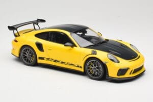 Porsche 911 991.2 GT3 RS Жълт Weissach Package Platinum Wheels Minichamps 1:18 155068221 Метал — снимка 4 от 6
