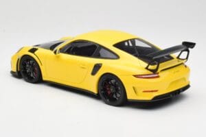 Porsche 911 991.2 GT3 RS Жълт с Черни Джанти Minichamps 1:18 155068231 Метал — снимка 5 от 6