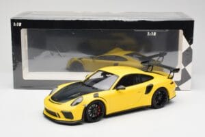 Porsche 911 991.2 GT3 RS Жълт с Черни Джанти Minichamps 1:18 155068231 Метал — снимка 6 от 6