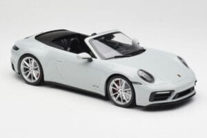 Porsche 911 992 Carrera 4 GTS Кабриолет Сив Minichamps 1:18 155063034 Метал — снимка 2 от 6