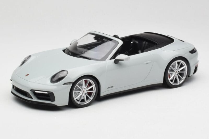 Porsche 911 992 Carrera 4 GTS Кабриолет Сив Minichamps 1:18 155063034 Метал