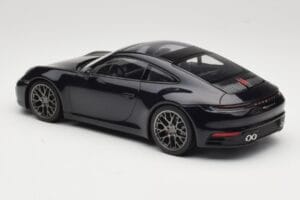 Porsche 911 992 Carrera 4S Blue Metallic Minichamps 1:18 155067321 Метал — снимка 3 от 6