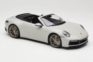 Porsche 911 992 Carrera 4S Кабриолет Сив Minichamps 1:18 155067335 Метал — снимка 4 от 6