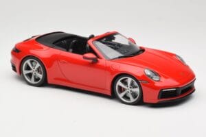 Porsche 911 992 Carrera 4S Кабриолет Червен Minichamps 1:18 155067331 Метал — снимка 4 от 6