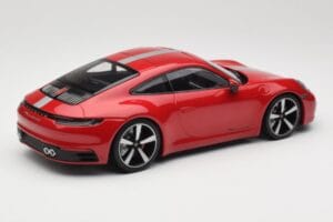 Porsche 911 992 Carrera 4S Carmine Red Minichamps 1:18 155067326 Метал — снимка 2 от 6