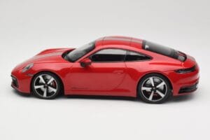 Porsche 911 992 Carrera 4S Carmine Red Minichamps 1:18 155067326 Метал — снимка 3 от 6