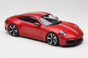 Porsche 911 992 Carrera 4S Carmine Red Minichamps 1:18 155067326 Метал — снимка 4 от 6