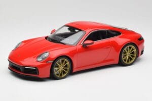 Porsche 911 992 Carrera 4S Guards Червен & Златни Джанти Minichamps 1:18 153067328 Метал