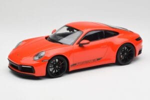 Porsche 911 992 Carrera 4S Lava Оранжев Minichamps 1:18 155067327 Метал