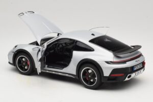 Porsche 911 992 Dakar Ice Grey Metallic Norev 1:18 187242 Метал — снимка 5 от 8