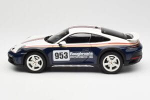 Porsche 911 992 Dakar Rough Roads Norev 1:18 187240 Метал — снимка 4 от 9
