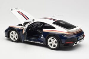 Porsche 911 992 Dakar Rough Roads Norev 1:18 187240 Метал — снимка 6 от 9
