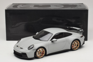 Porsche 911 992 GT3 Chalk Златни Джанти Minichamps 1:18 117069001 Метал — снимка 6 от 6