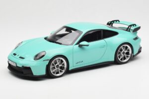 Porsche 911 992 GT3 Mint Зелен Norev 1:18 187316 Метал