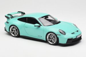 Porsche 911 992 GT3 Mint Зелен Norev 1:18 187316 Метал — снимка 6 от 8