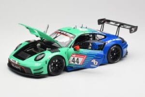 Porsche 911 992 GT3 R Falken #44 D. Eriksson / T. Heinemann 24 Hours of Nurburgring 2023 Minichamps 1:18 113236344 Метал — снимка 2 от 8