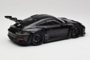 Porsche 911 992 GT3 RS Черен & Черни Джанти Concept Minichamps 1:18 911992003 Метал — снимка 3 от 8