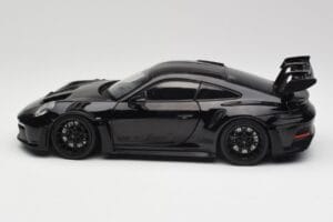 Porsche 911 992 GT3 RS Черен & Черни Джанти Concept Minichamps 1:18 911992003 Метал — снимка 4 от 8