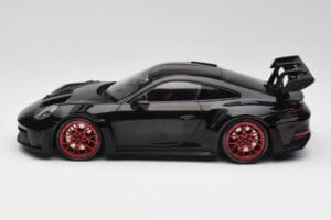 Porsche 911 992 GT3 RS Черен & Червени Джанти & Черен Декор Minichamps 1:18 153062240 Метал — снимка 3 от 6