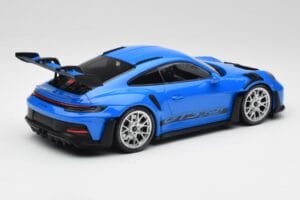 Porsche 911 992 GT3 RS Син & Сребристи Джанти & Черен Декор Minichamps 1:18 153062234 Метал — снимка 2 от 6