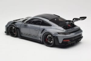 Porsche 911 992 GT3 RS Crayon Weissach Package & Black Wheels Minichamps 1:18 110062024 Метал — снимка 7 от 8